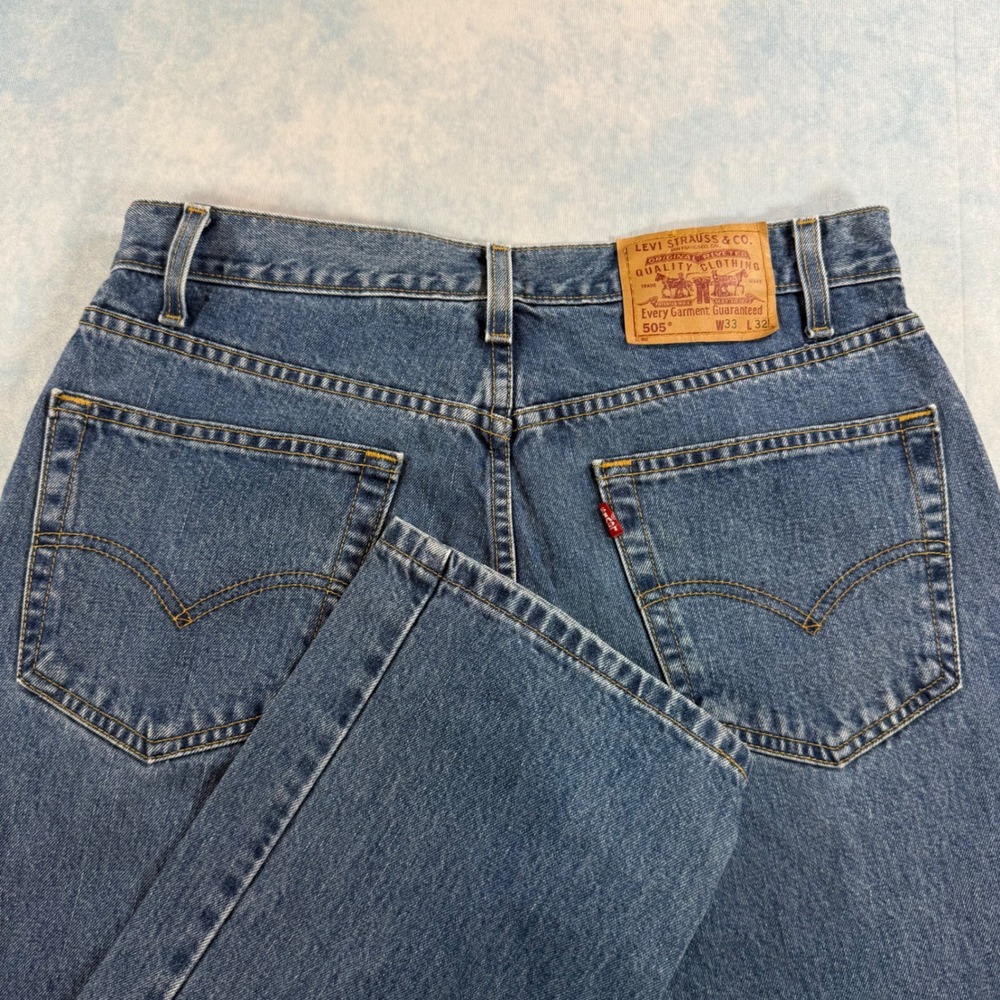 Levi's 505 Jeans Vintage 2002 Mens 33x32 Blue Regular Fit Straight Leg Denim
